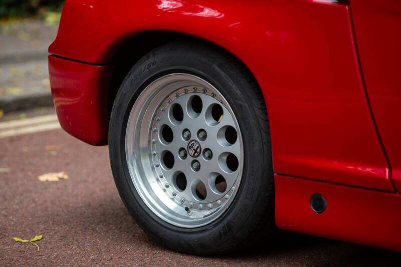Bild 35/50 von Alfa Romeo SZ (1991)