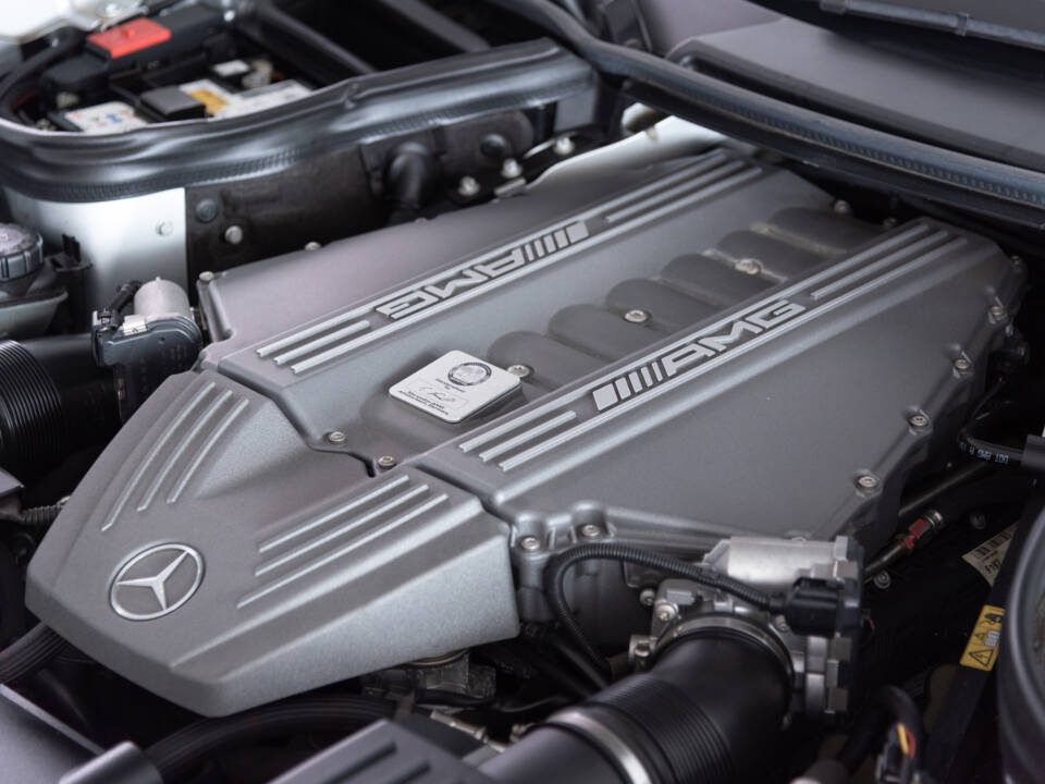 Image 48/48 of Mercedes-Benz SLS AMG Roadster (2012)