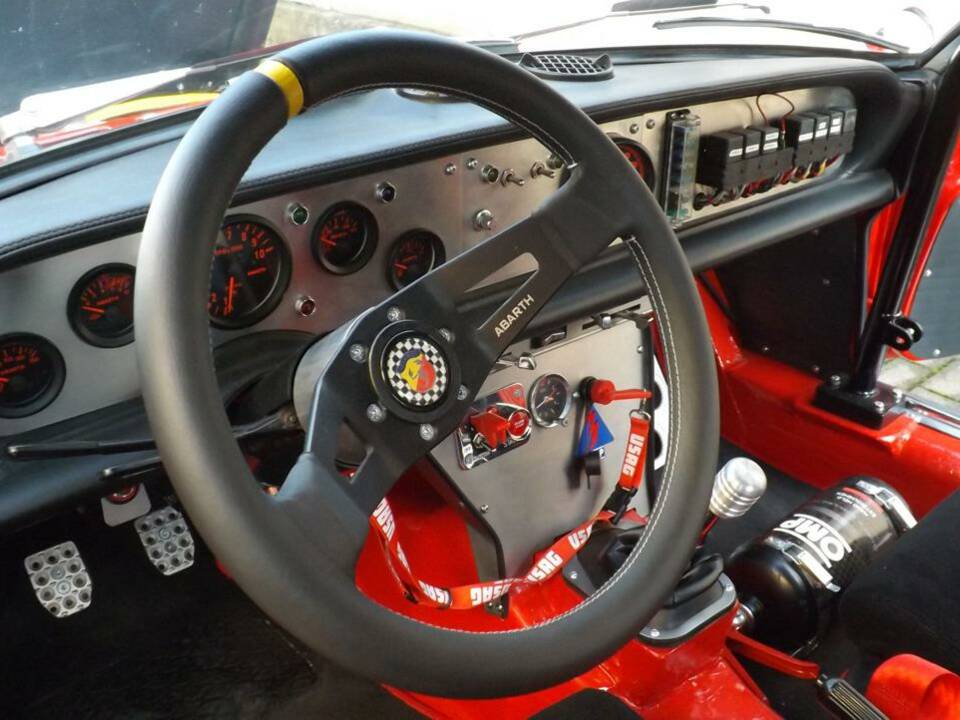 Image 12/50 de FIAT 124 Sport Spider (1967)