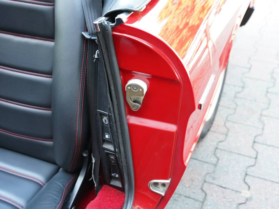 Imagen 42/50 de Alfa Romeo 2.0 Spider (1990)