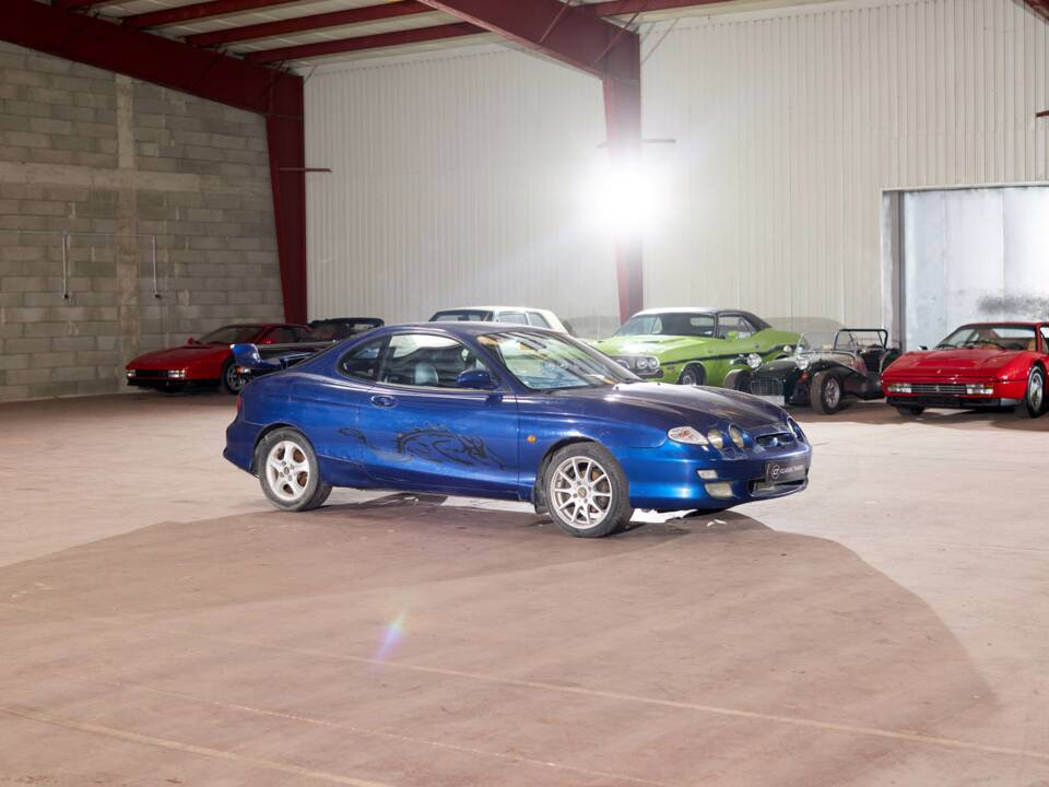 Bild 4/43 von Hyundai Coupé 2.0 (2000)