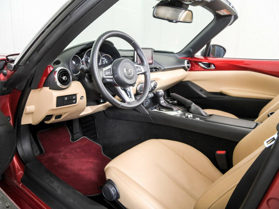 Image 11/50 of Mazda MX-5 2.0 (2015)