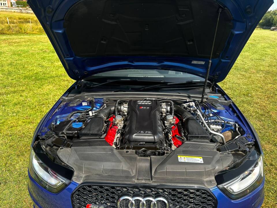 Imagen 38/40 de Audi RS4 Avant (2014)