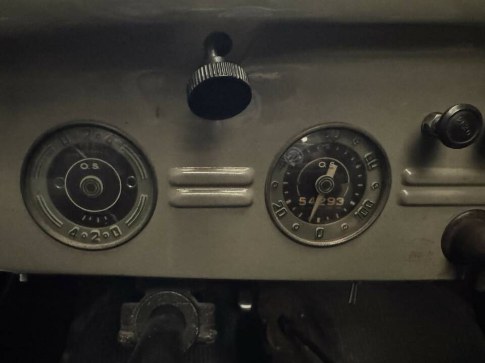 Imagen 13/13 de SIMCA Simca 6 (1948)