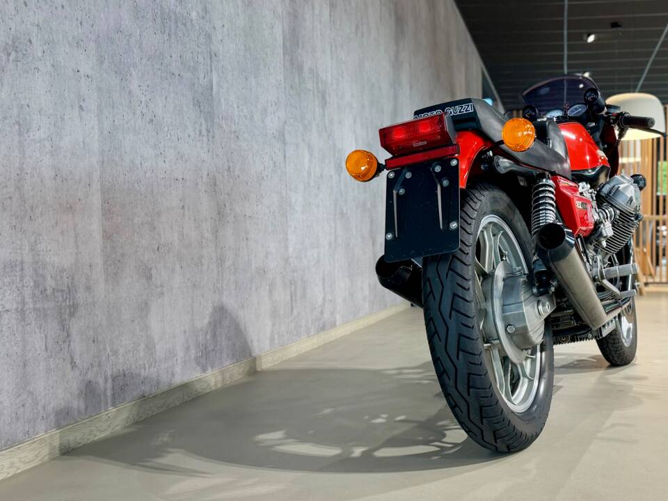 Image 5/33 of Moto Guzzi DUMMY (1979)