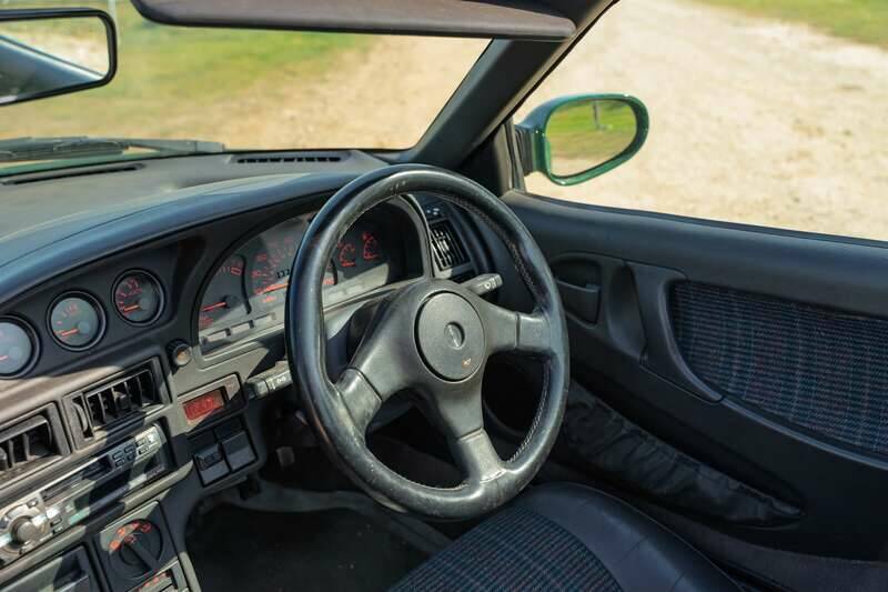 Image 2/50 of Lotus Elan (1991)
