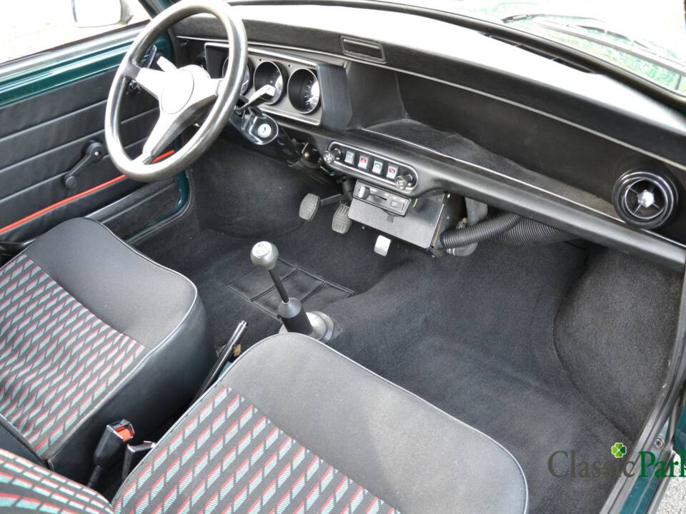 Image 20/50 de Austin Mini 1000 (1989)