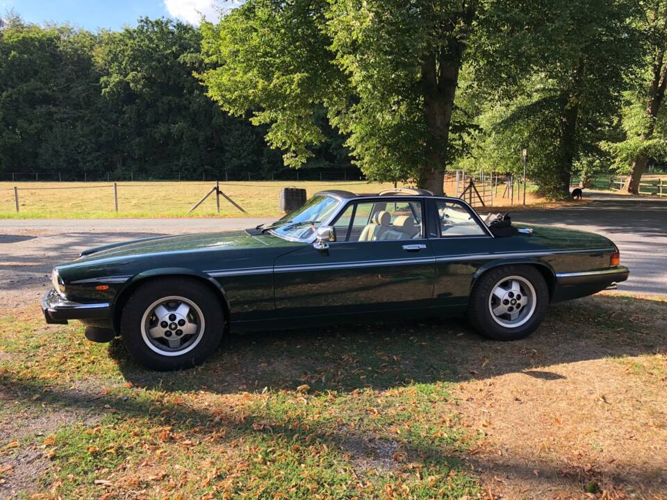 Image 2/8 of Jaguar XJS 6.0 V12 (1986)