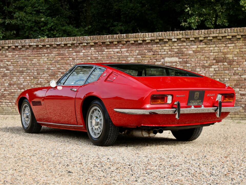 Image 2/50 of Maserati Ghibli SS (1969)