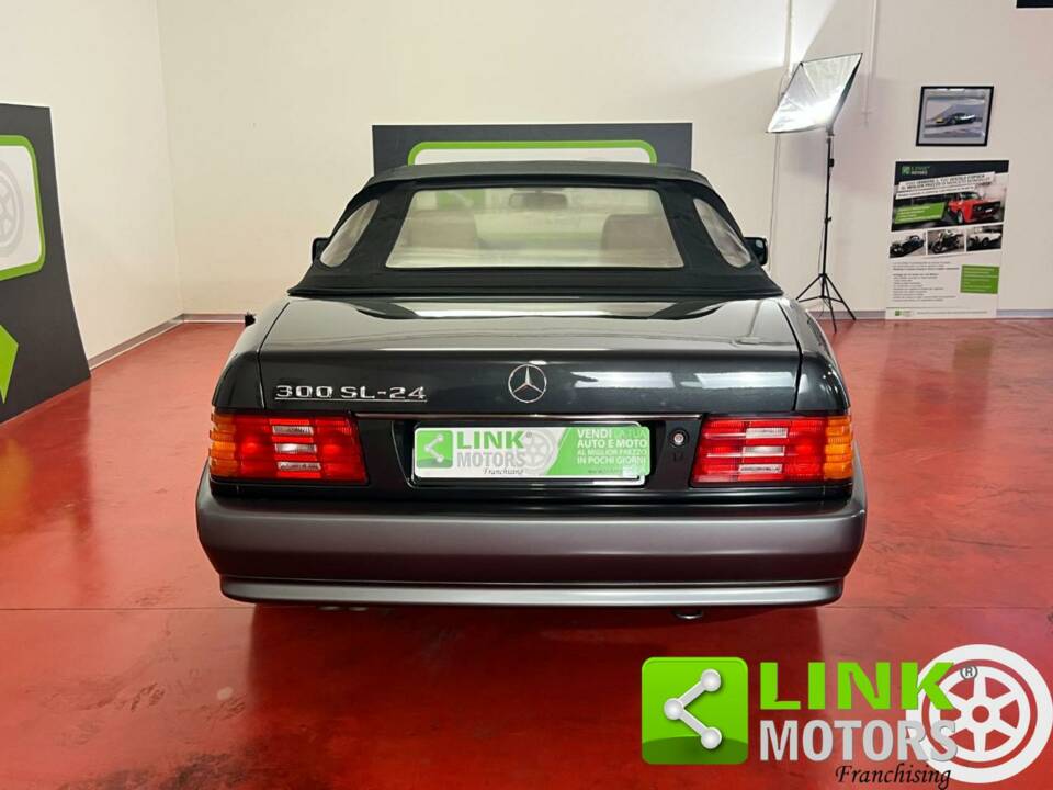 Image 5/10 de Mercedes-Benz 300 SL-24 (1992)