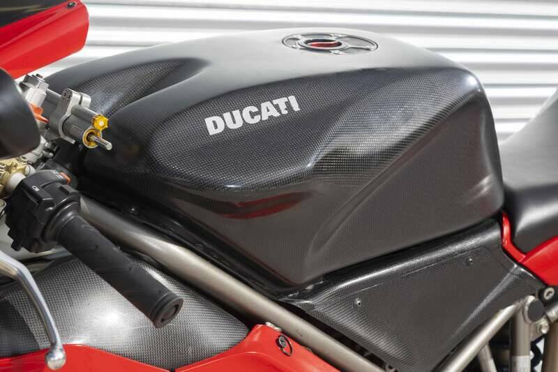 Image 14/41 of Ducati DUMMY (2000)