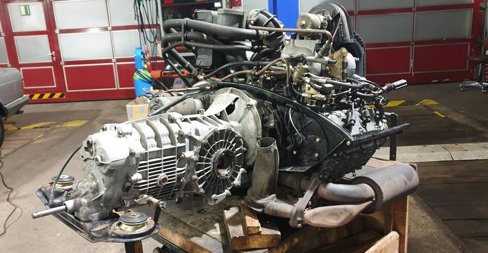 Image 50/64 de Porsche 911 SC 3.0 (1978)