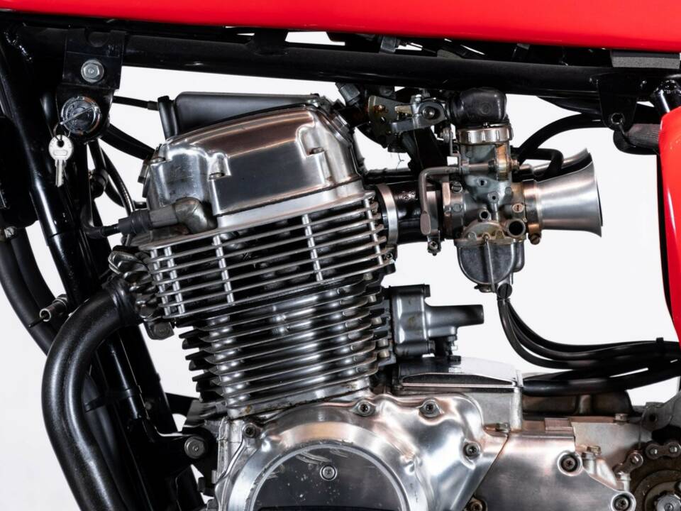 Imagen 39/50 de Honda CB 750 Four (1973)