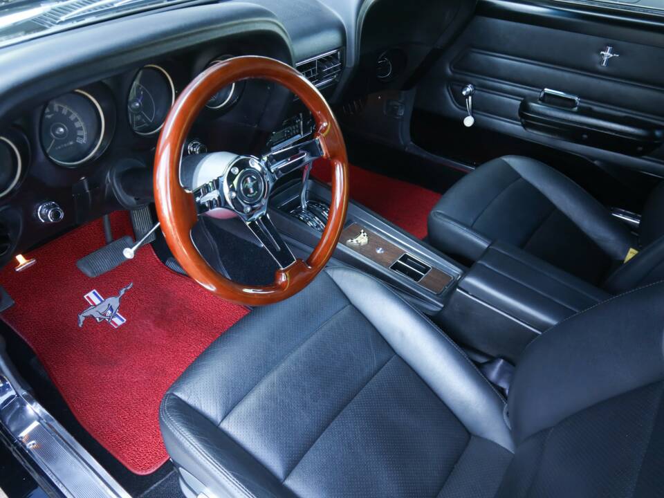 Image 38/50 of Ford Mustang 302 (1969)