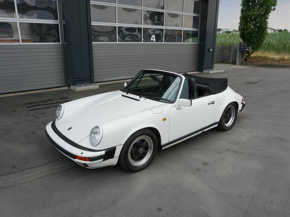 Bild 1/51 von Porsche 911 Carrera 3.2 (1986)