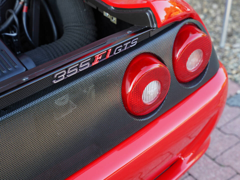 Imagen 26/50 de Ferrari F 355 F1 GTS (1998)