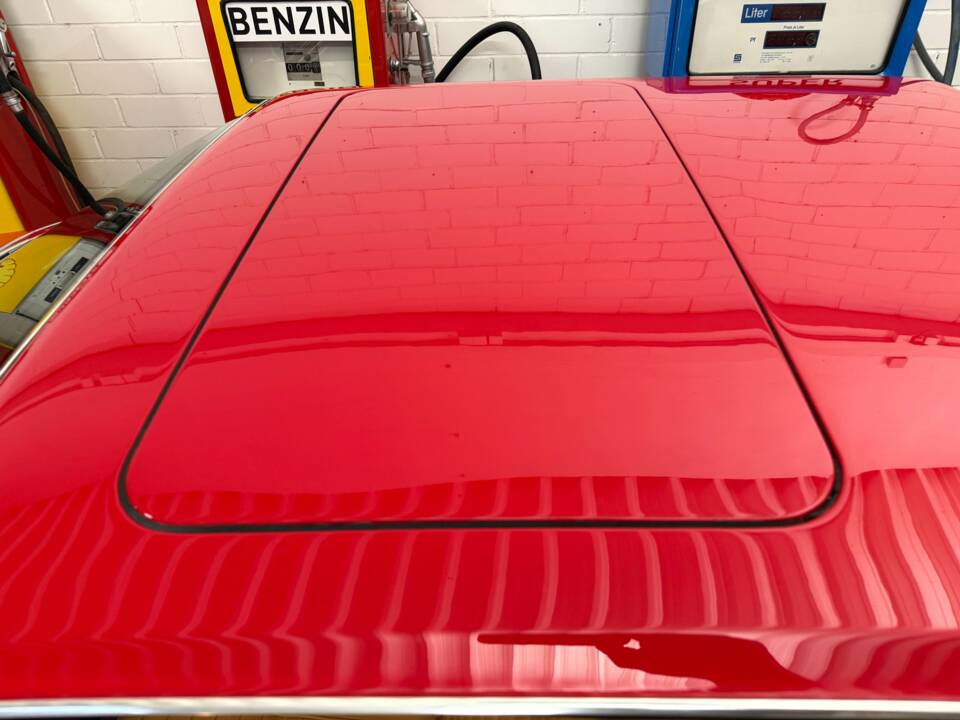 Image 13/19 of Ferrari Dino 308 GT4 (1979)