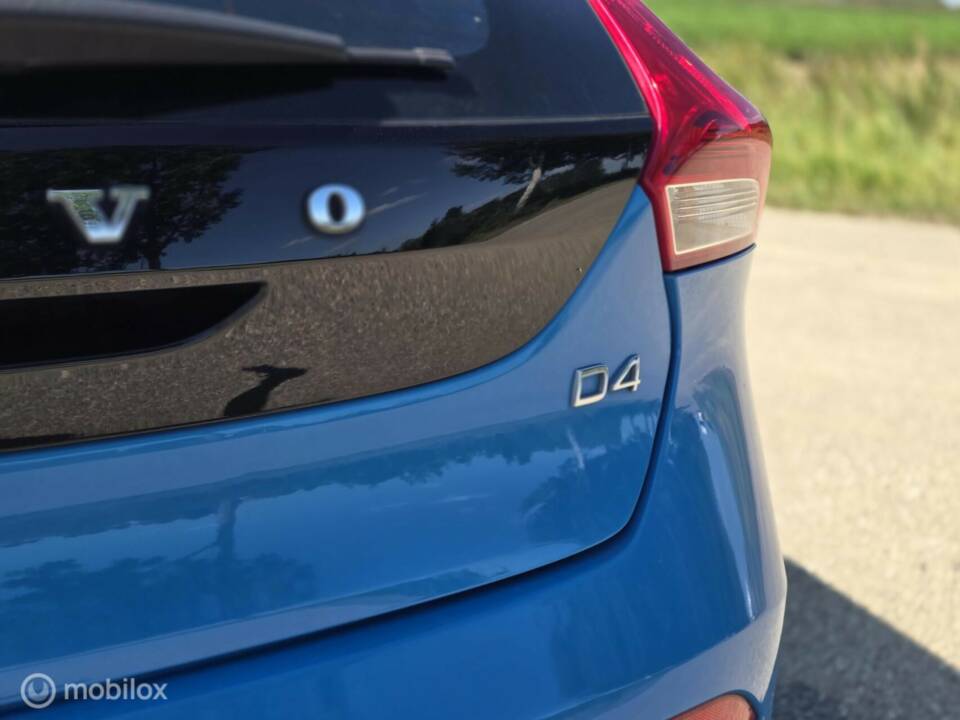 Imagen 15/42 de Volvo V40 D4 R-Design (2014)