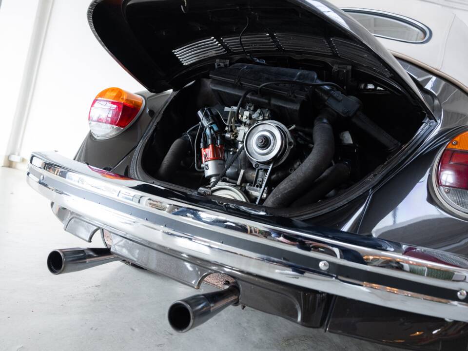 Bild 32/32 von Volkswagen Käfer 1303 LS (1978)