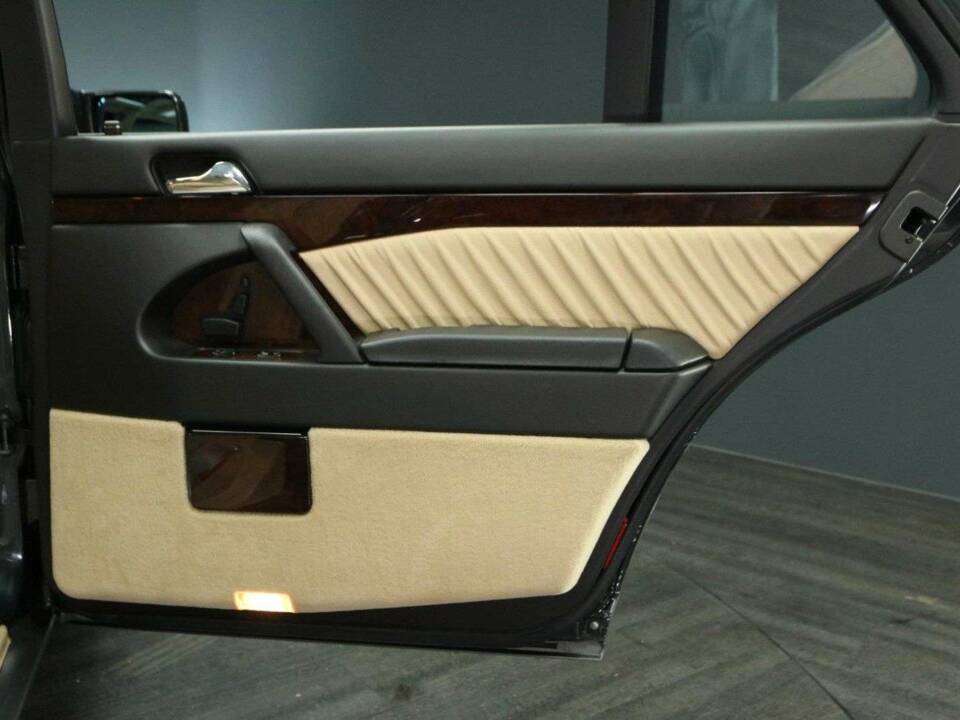 Bild 30/50 von Mercedes-Benz S 600 lang (1994)