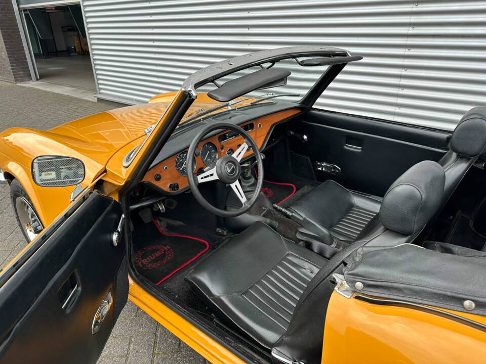 Image 5/6 of Triumph Spitfire Mk IV (1974)