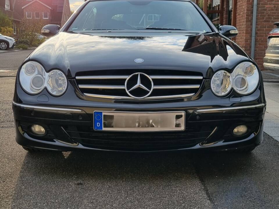 Bild 5/29 von Mercedes-Benz CLK 200 K (2006)