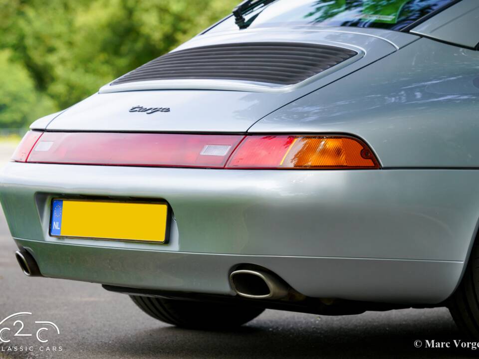Image 51/63 of Porsche 911 Carrera (1996)