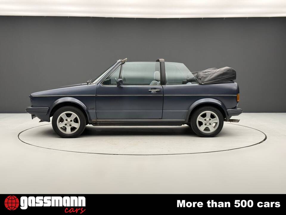 Image 3/15 de Volkswagen Golf Mk I Convertible 1.6 (1987)