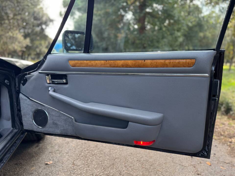 Image 23/47 of Jaguar XJ-S 3.6 (1988)