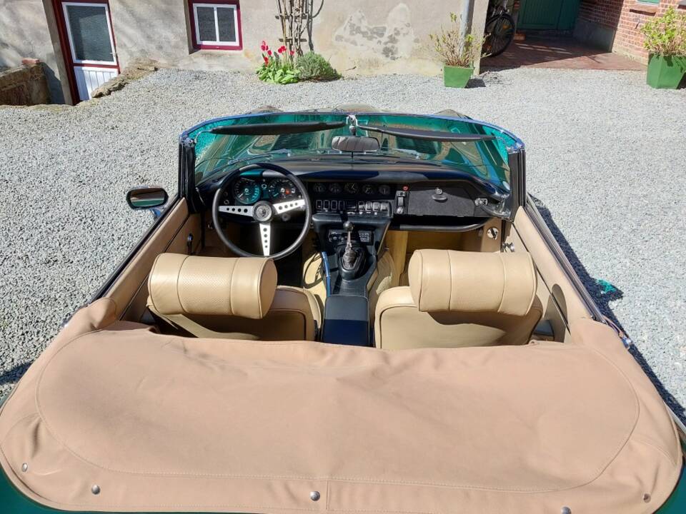 Bild 9/15 von Jaguar E-Type V12 (1973)