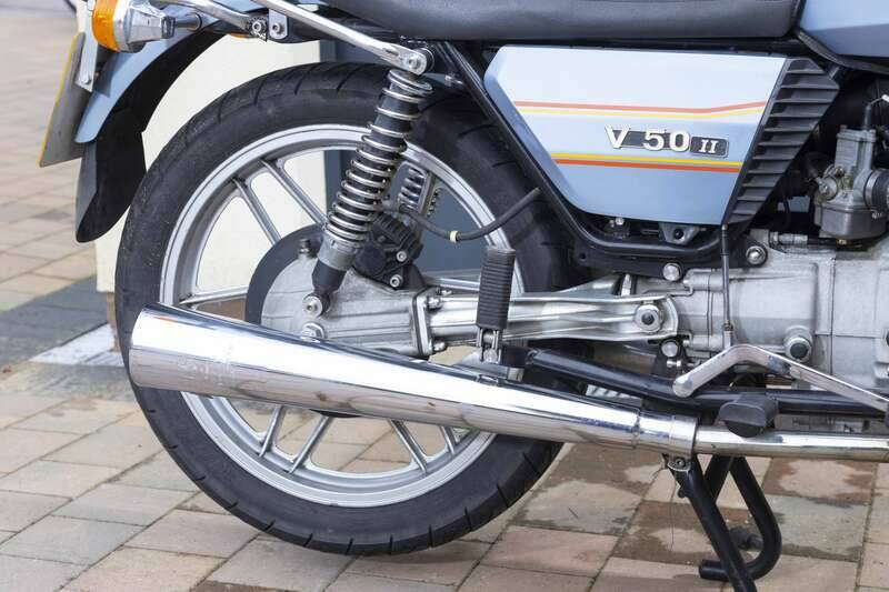 Image 7/10 of Moto Guzzi V 50 II (1980)