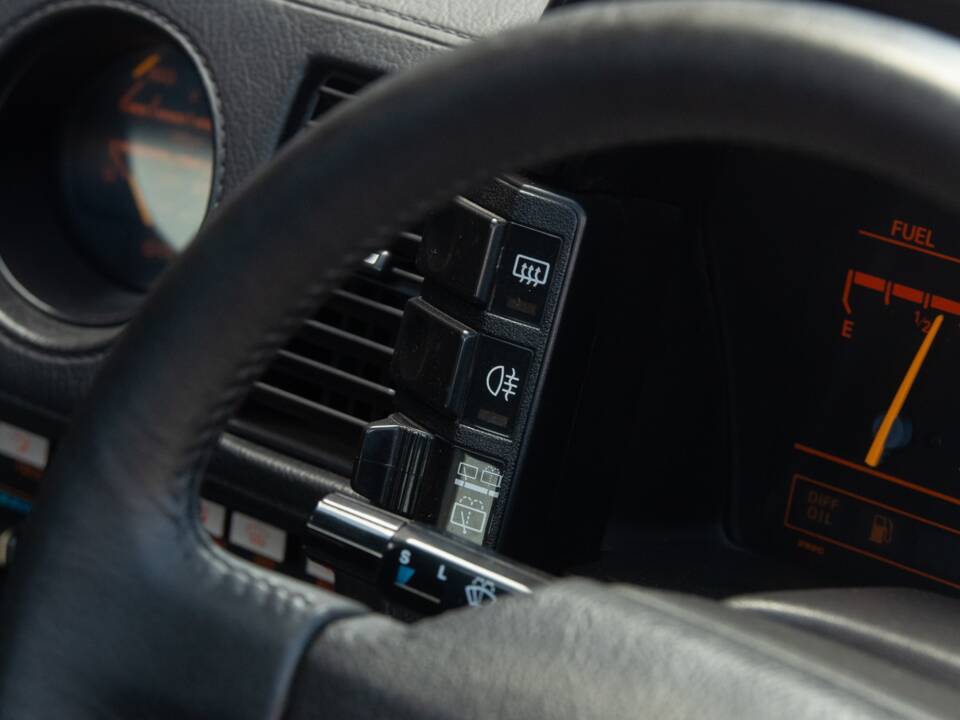 Image 48/50 of Nissan 300 ZX Turbo (1987)