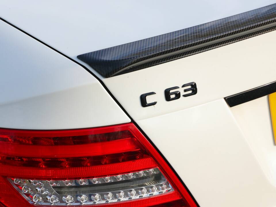 Imagen 10/40 de Mercedes-Benz C 63 AMG (2013)