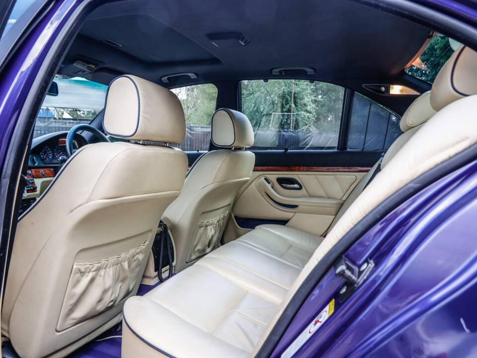 Bild 36/50 von ALPINA B10 V8 (2000)