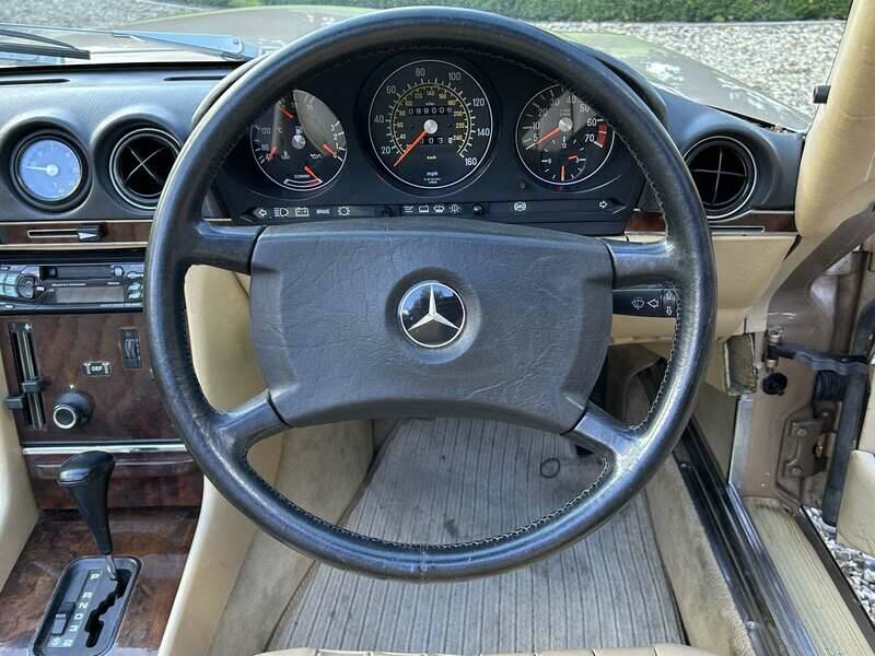 Imagen 32/50 de Mercedes-Benz 300 SL (1987)