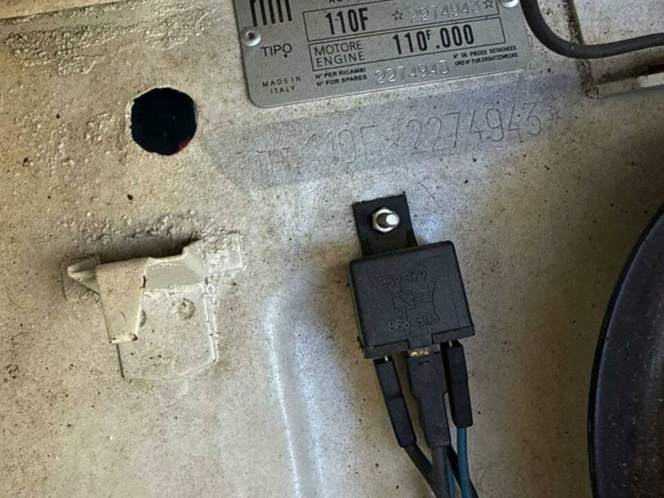 Image 16/21 of FIAT 500 L (1969)