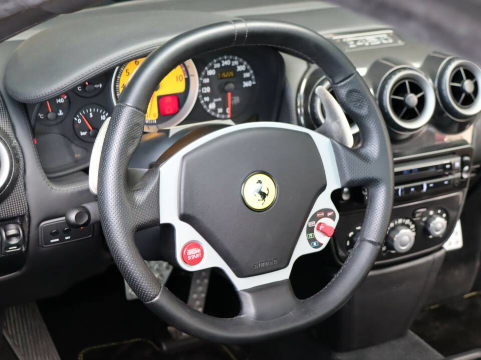 Bild 25/50 von Ferrari F 430 (2010)