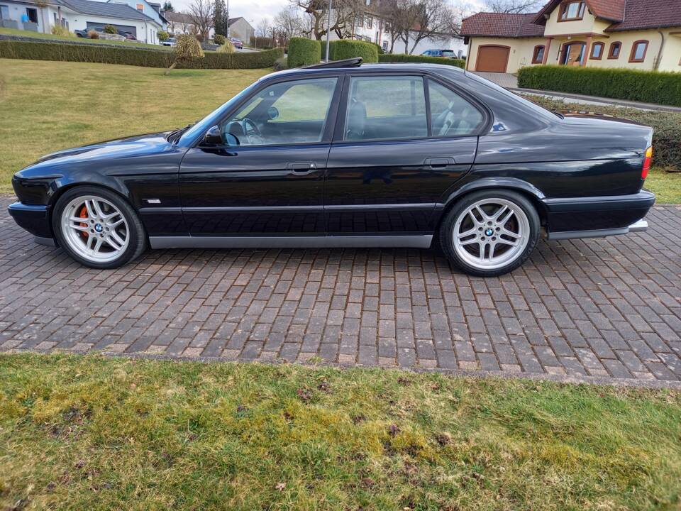 Image 5/18 of BMW M5 (1994)