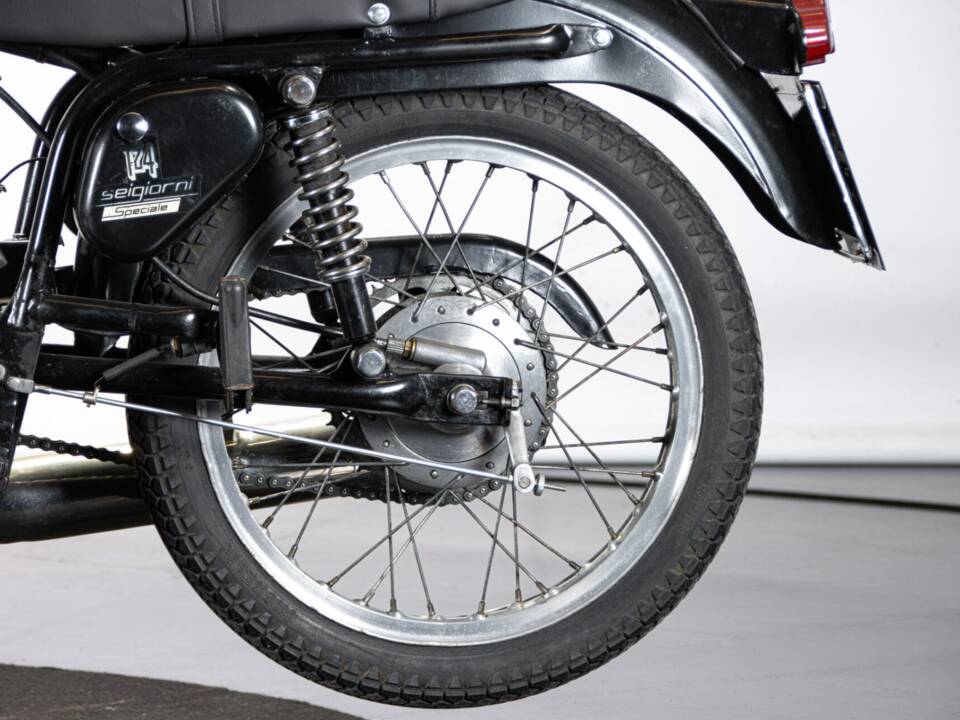 Immagine 18/50 di Gilera Giubileo 125 (1962)