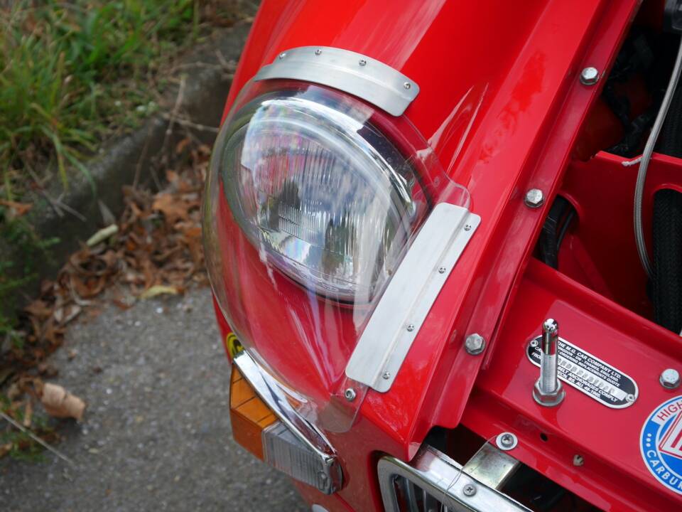 Image 37/50 of MG MGB GT V8 SEC (1971)