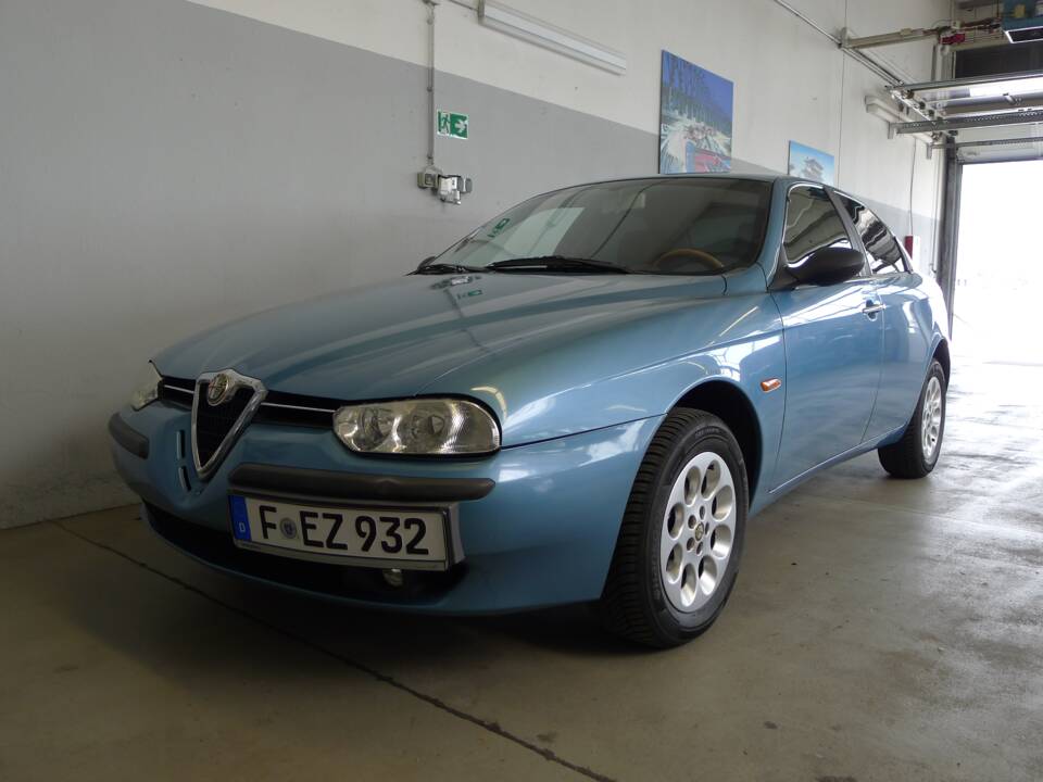 Imagen 28/49 de Alfa Romeo 156 2.0 TS 16V (1999)