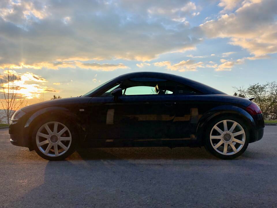 Bild 8/64 von Audi TT 1.8 T quattro (2001)
