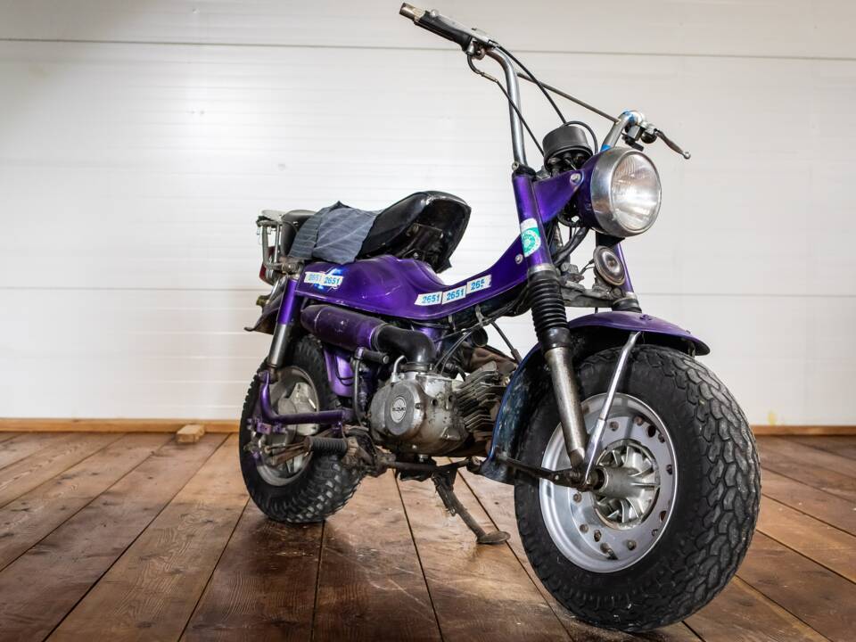 Image 2/13 de Suzuki RV 50 (1982)