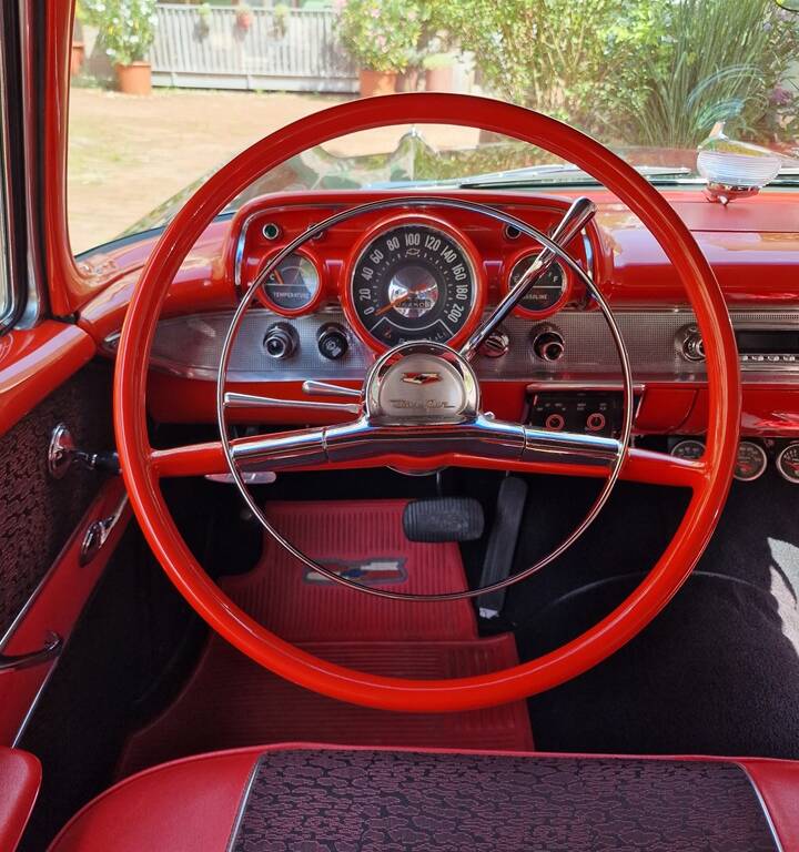 Image 66/144 of Chevrolet Bel Air Hardtop Coupe (1957)