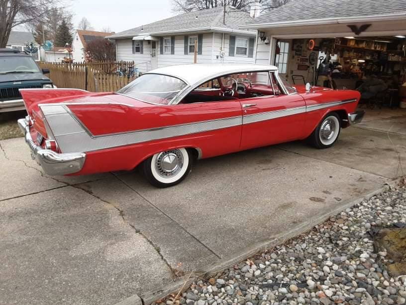 Image 8/15 of Plymouth Sport Fury (1958)