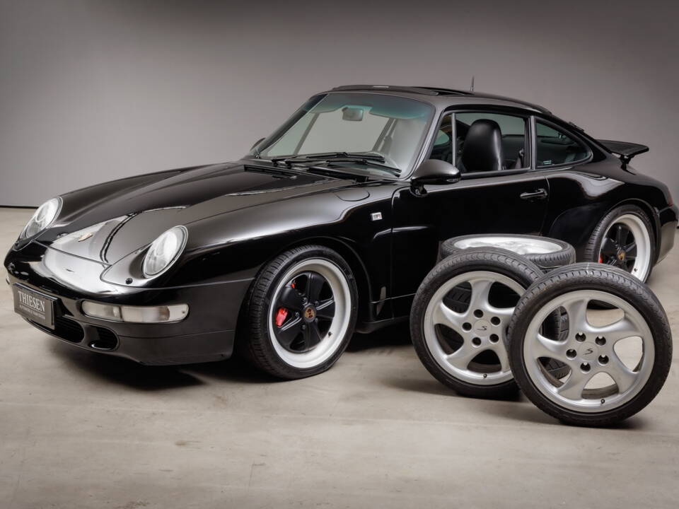 Image 39/40 of Porsche 911 Carrera 4S (1998)