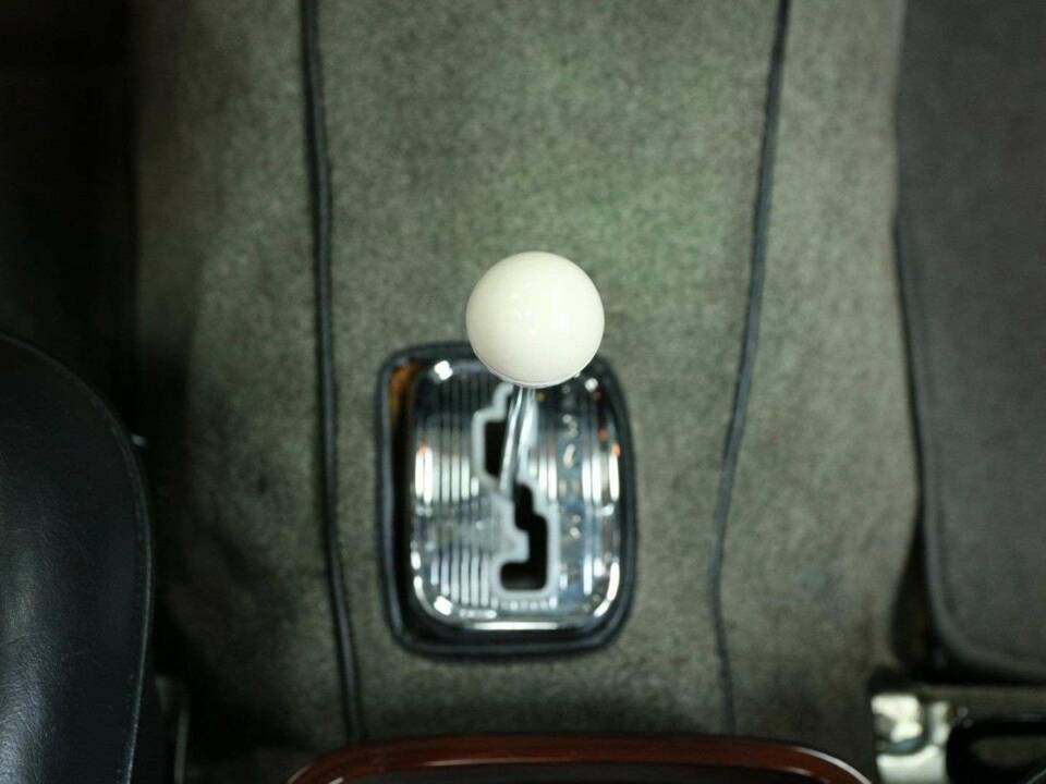 Imagen 22/50 de Mercedes-Benz 250 SE (1966)