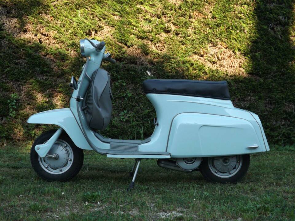 Immagine 6/50 di Innocenti Lambretta J50 (1967)