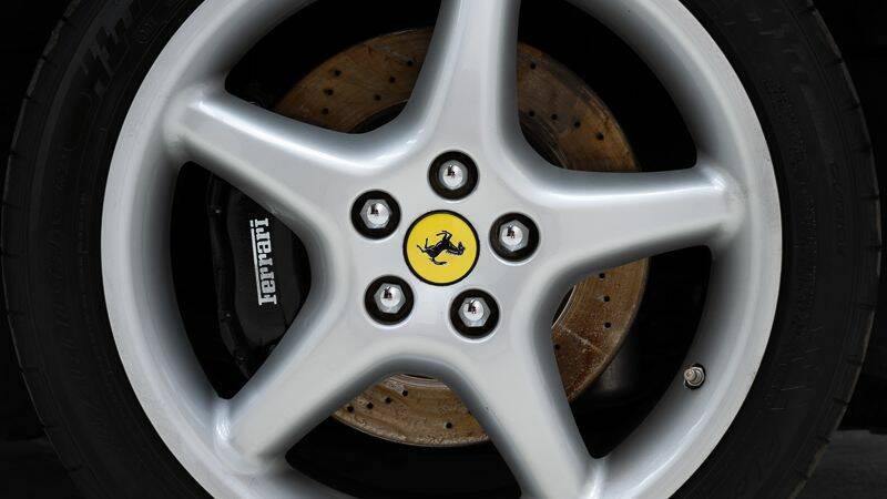 Imagen 11/15 de Ferrari 550 Maranello (1997)