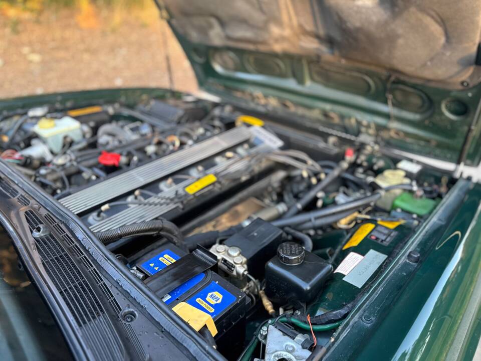 Image 16/40 of Jaguar Sovereign 3.6 (1989)